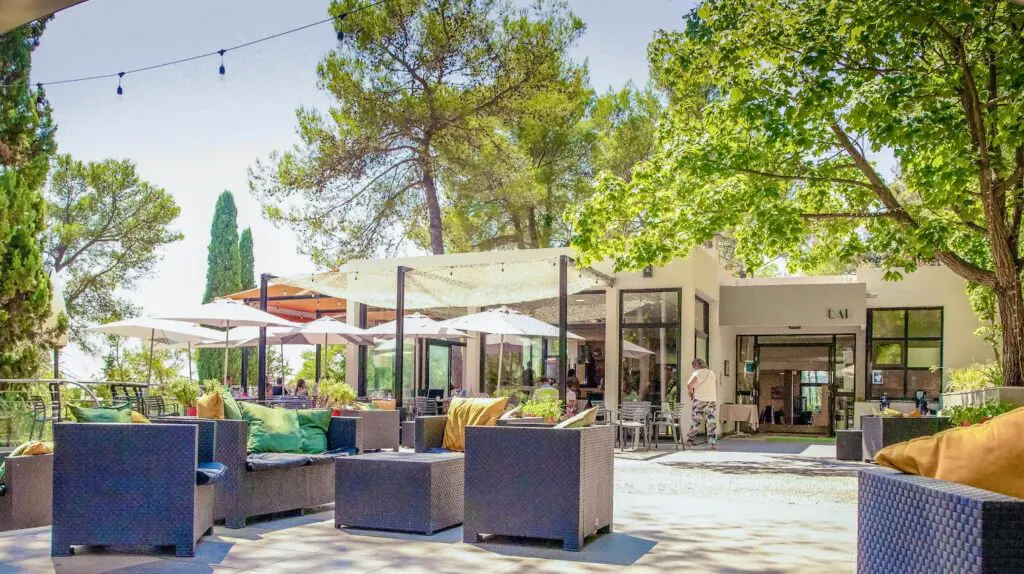 La salle du restaurant Les Coulondrines